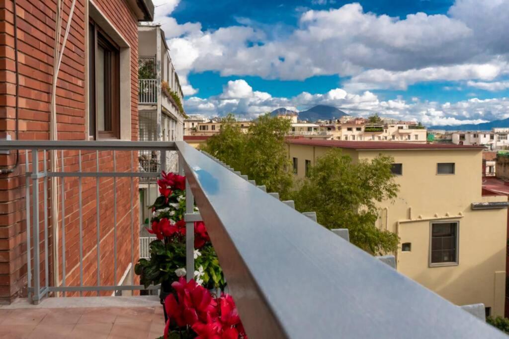 La Finestra Sul Golfo Apartment Naples Exterior photo